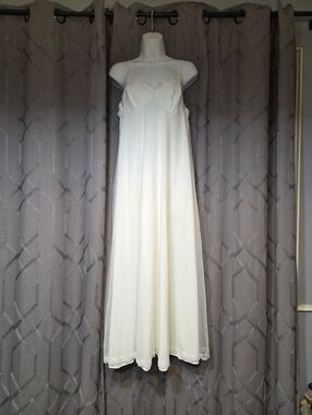 Vintage 60s Cream Sheer Chiffon Warners Nightgown S